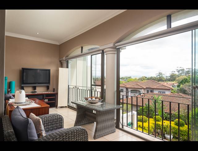 3 BEDROOM HOUSE FOR SALE IN UMHLALI GOLF ESTATE